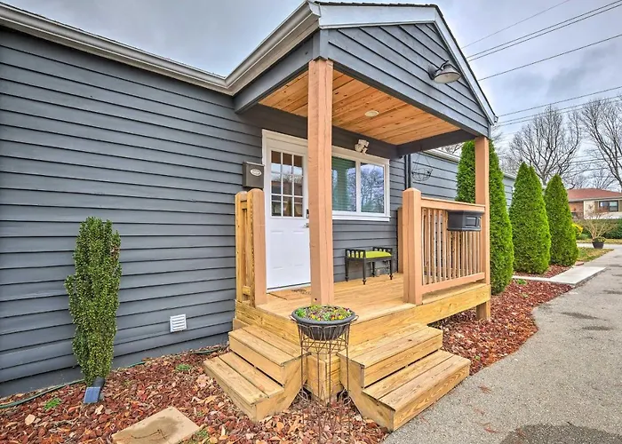 Luxe Lyndon Home < 11 Mi To Dtwn Louisville!