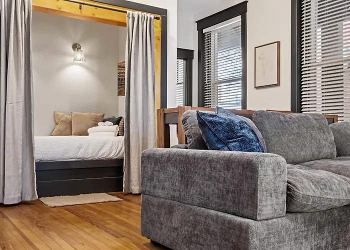 Cozy Home Near Downtown - Close To Nulu - Sleeps 6